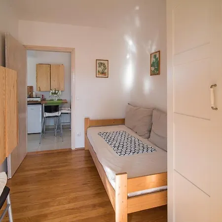 Apartmani Popovic Krk Town Exterior photo
