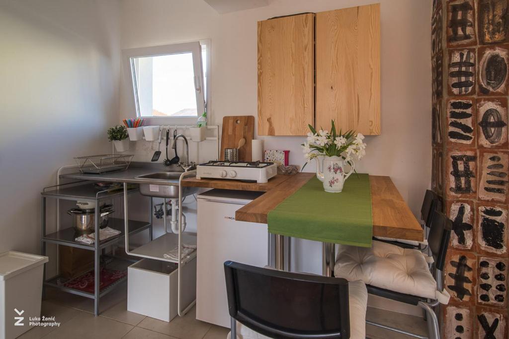 Popovic Apartment Krk Town